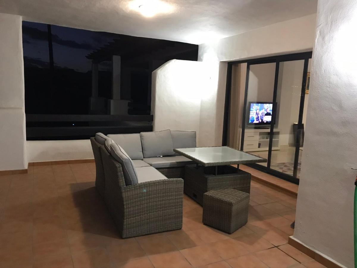 Lotus Marco Apartamento Casares Exterior foto